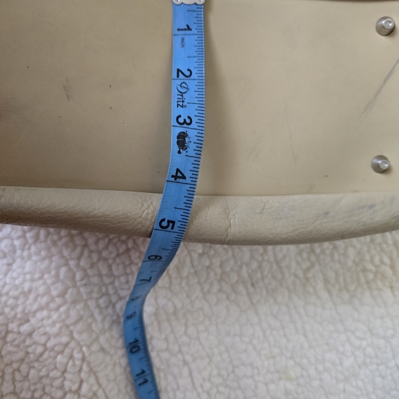 Tan Pebble Leather Shoulder Bag - Picture 13 of 14